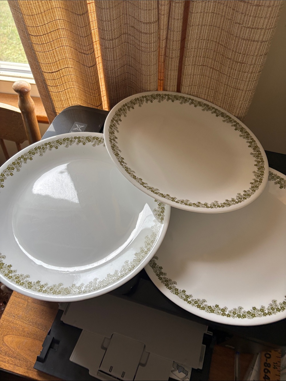 Corelle Spring Blossom 3 dinner plates - Picture 2 of 3